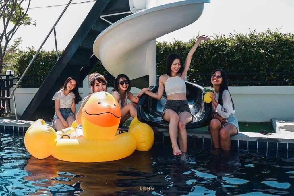 Live@loft Pool @ Hua Hin